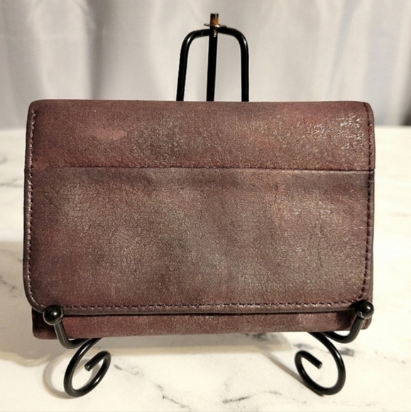 HOBO Limited Edition Metallic Plum Graphite 'Jill' Tri-Fold Leather Wallet - Picture 1 of 9